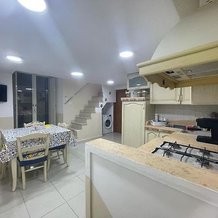 Donna Carme' Apartment Napoli Exterior foto